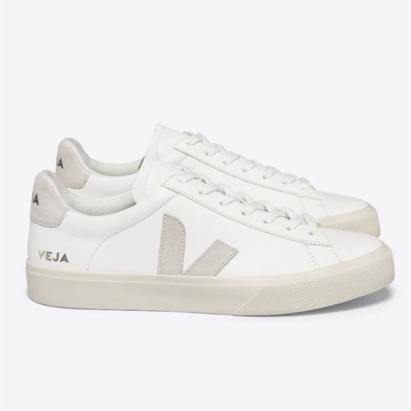Veja Shoes - Veja Low-Top Sneakers in White with Light Gray Accents
